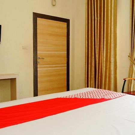 Hotel Golden Vella Панкалпинанг Экстерьер фото